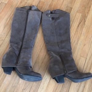 Brown Fergalicious like new boots
